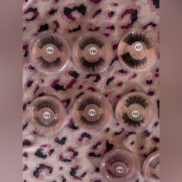 Lash Bundle - Picture 3 of 9